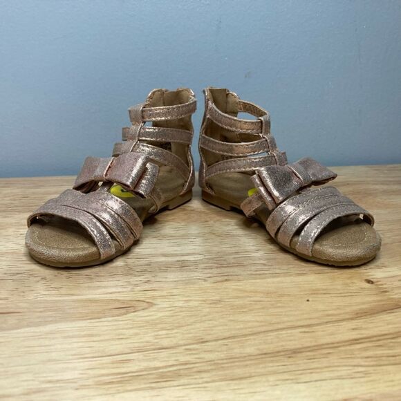 Tahari Baby ‘Skylar’ Gladiator Style Sandal, Metallic Rose Gold Toddler Size 5 - Picture 12 of 12